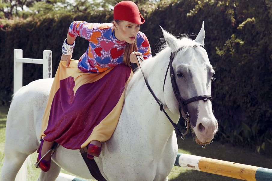La Cavalière masquée | Cecy Young for Agatha Ruiz de la Prada