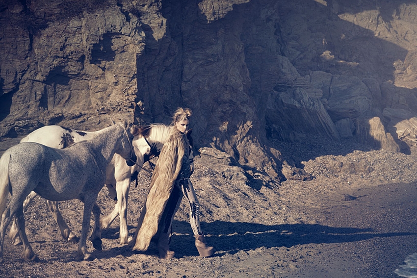 www.lacavalieremasquee.com | Signe Vilstrup for Vanity Fair Italy December 2011 w/ Lys Inger