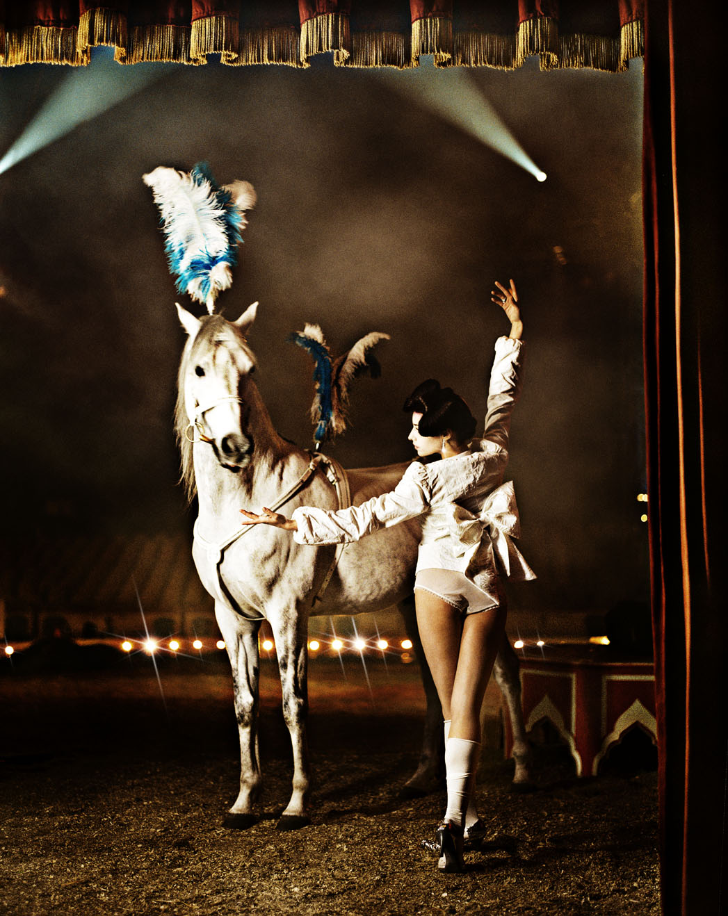 www.lacavalieremasquee.com | Signe Vilstrup: Cirkus w/ Cecilie Lassen