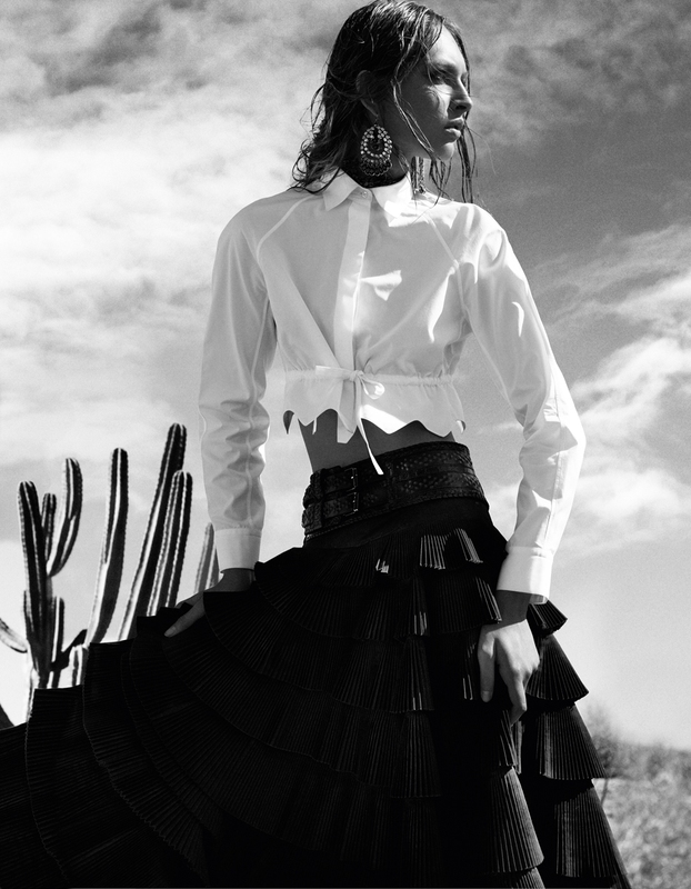 www.lacavalieremasquee.com | Mikael Jansson for Vogue Japan April 2012: Diva Of The Plains