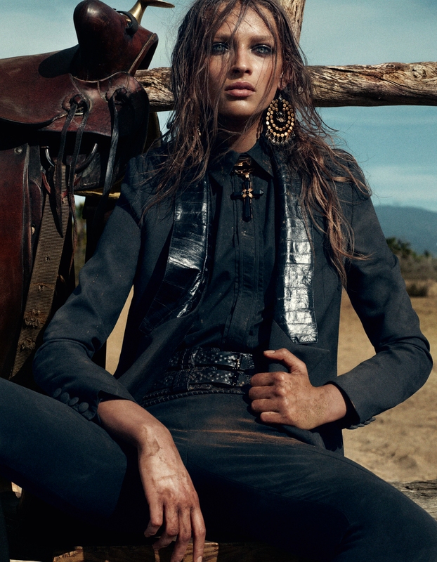 www.lacavalieremasquee.com | Mikael Jansson for Vogue Japan April 2012: Diva Of The Plains